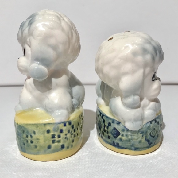 Vintage blue poodle kitschy salt and pepper shakers ceramic giftware knickknacks - Picture 2 of 7